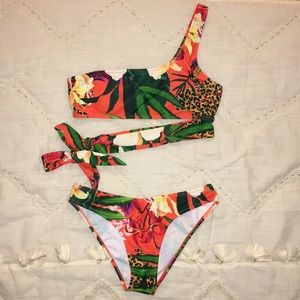 Floral Print 1-Shoulder Wrap High Cut Bikini